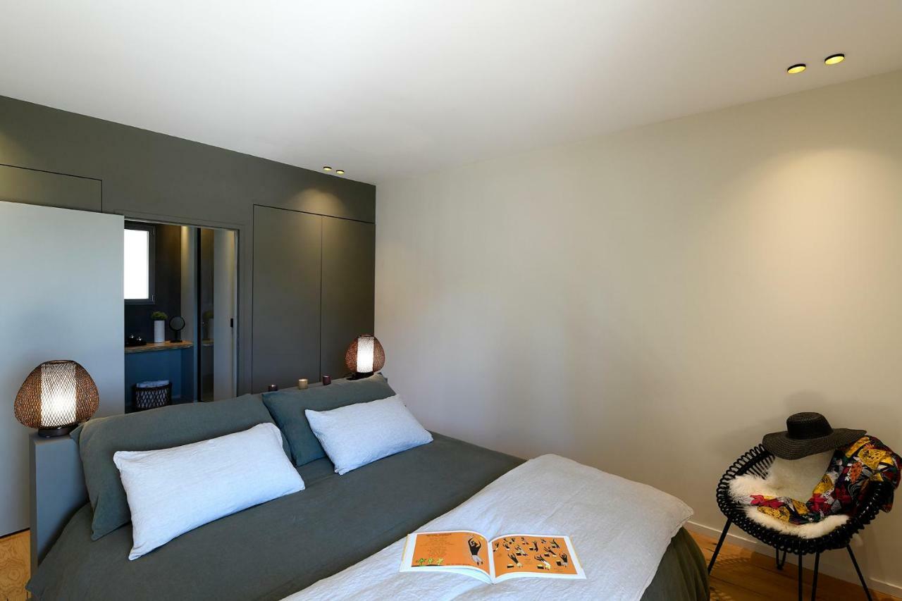 Les Loges En Provence "Villa Garrigue" วิลเนิฟ-เลส์-อาวิญง ภายนอก รูปภาพ