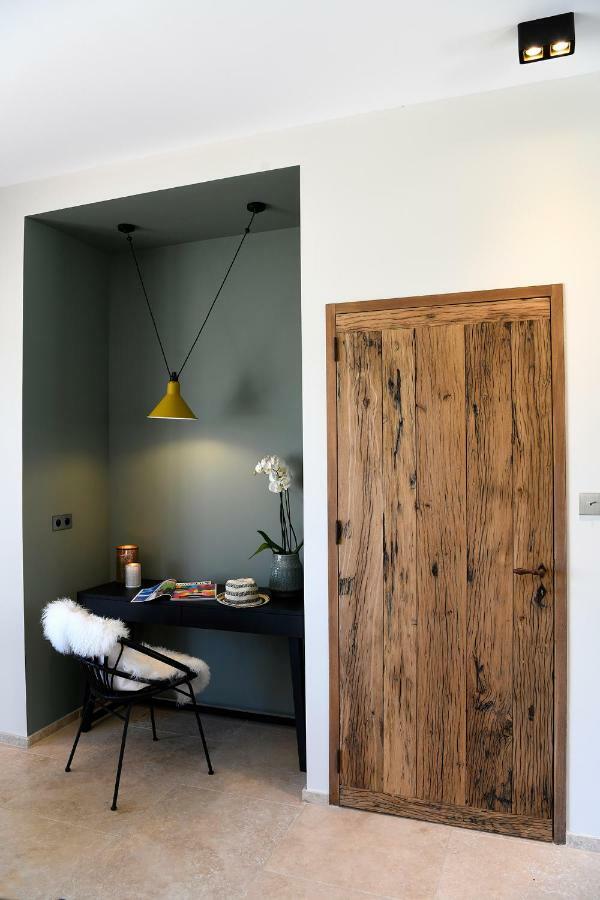 Les Loges En Provence "Villa Garrigue" วิลเนิฟ-เลส์-อาวิญง ภายนอก รูปภาพ