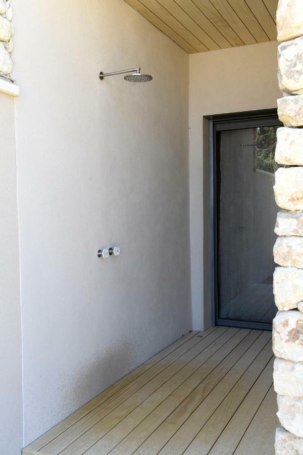 Les Loges En Provence "Villa Garrigue" วิลเนิฟ-เลส์-อาวิญง ภายนอก รูปภาพ
